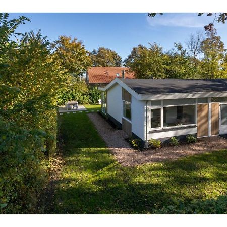Beautiful Holiday Home With Sauna In A Quiet Wooded Area In Oostkapelle Eksteriør bilde