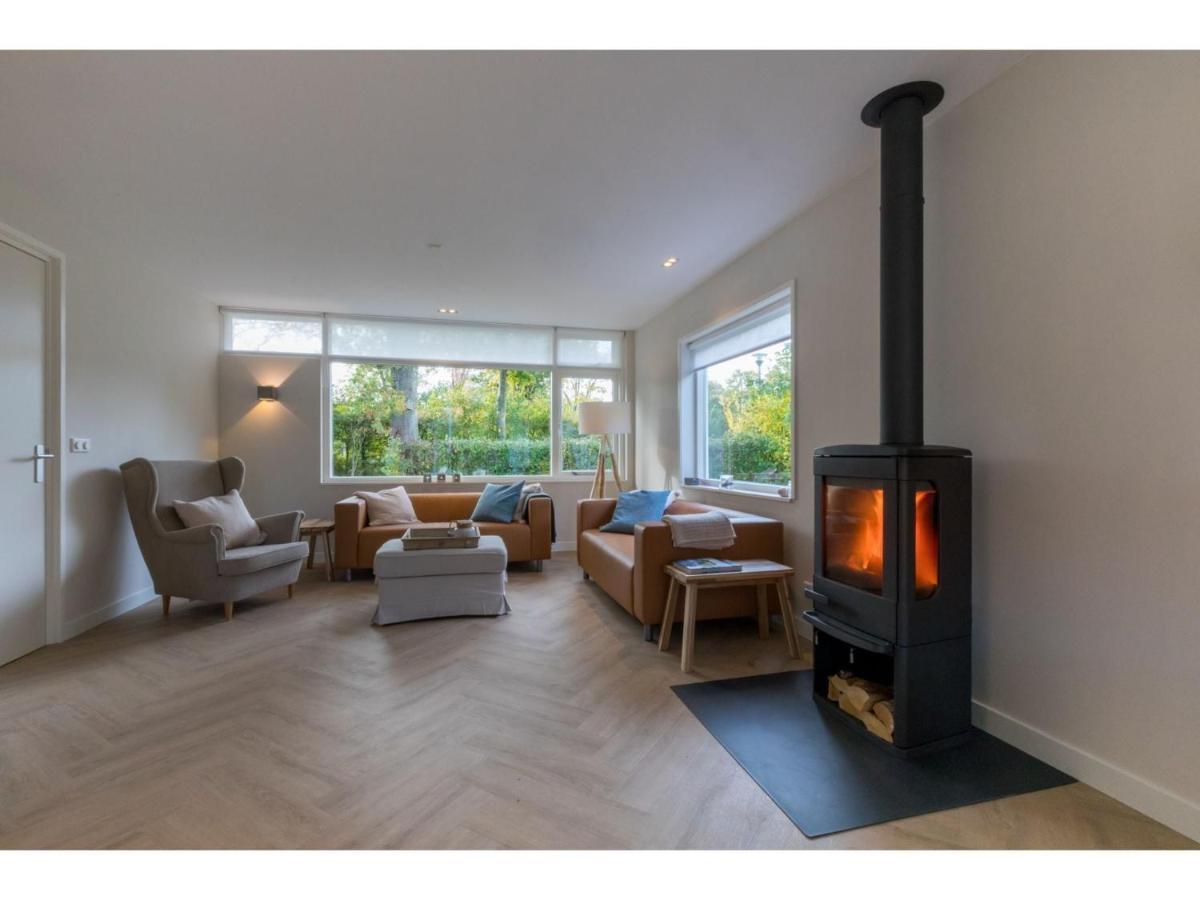 Beautiful Holiday Home With Sauna In A Quiet Wooded Area In Oostkapelle Eksteriør bilde