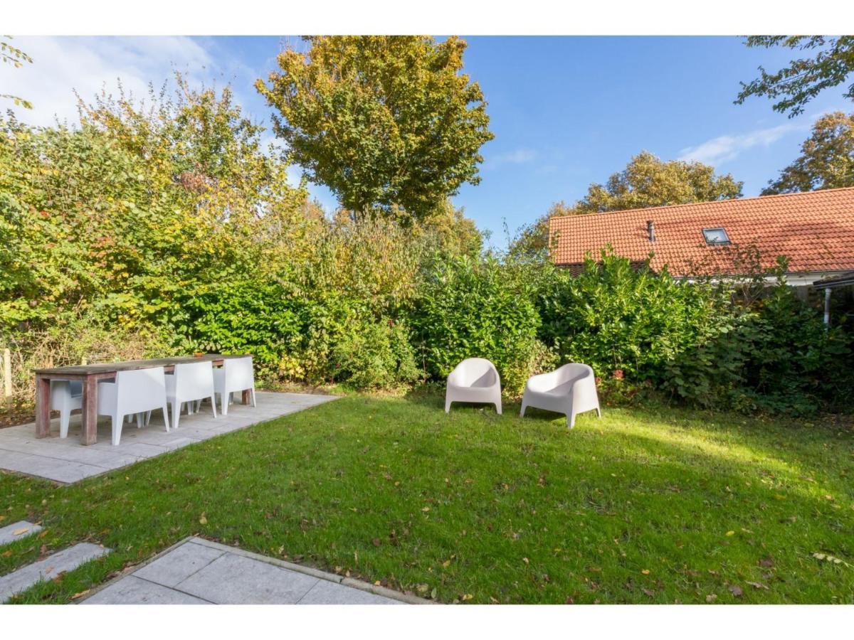 Beautiful Holiday Home With Sauna In A Quiet Wooded Area In Oostkapelle Eksteriør bilde