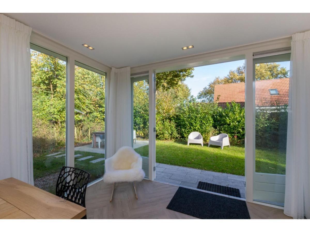 Beautiful Holiday Home With Sauna In A Quiet Wooded Area In Oostkapelle Eksteriør bilde