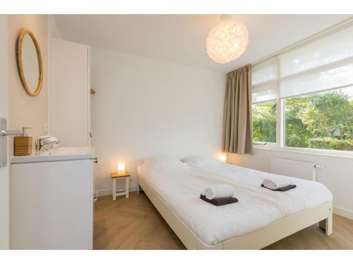 Beautiful Holiday Home With Sauna In A Quiet Wooded Area In Oostkapelle Eksteriør bilde