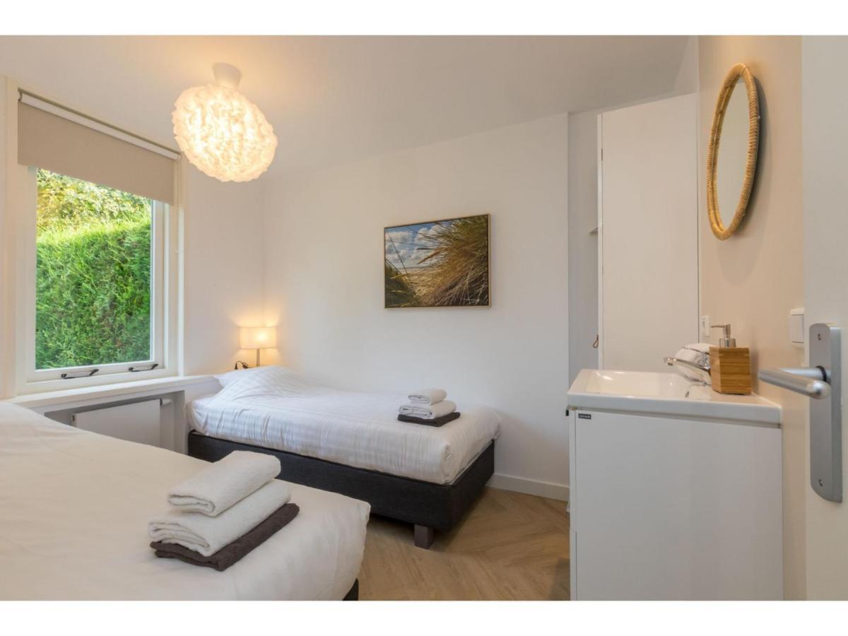 Beautiful Holiday Home With Sauna In A Quiet Wooded Area In Oostkapelle Eksteriør bilde