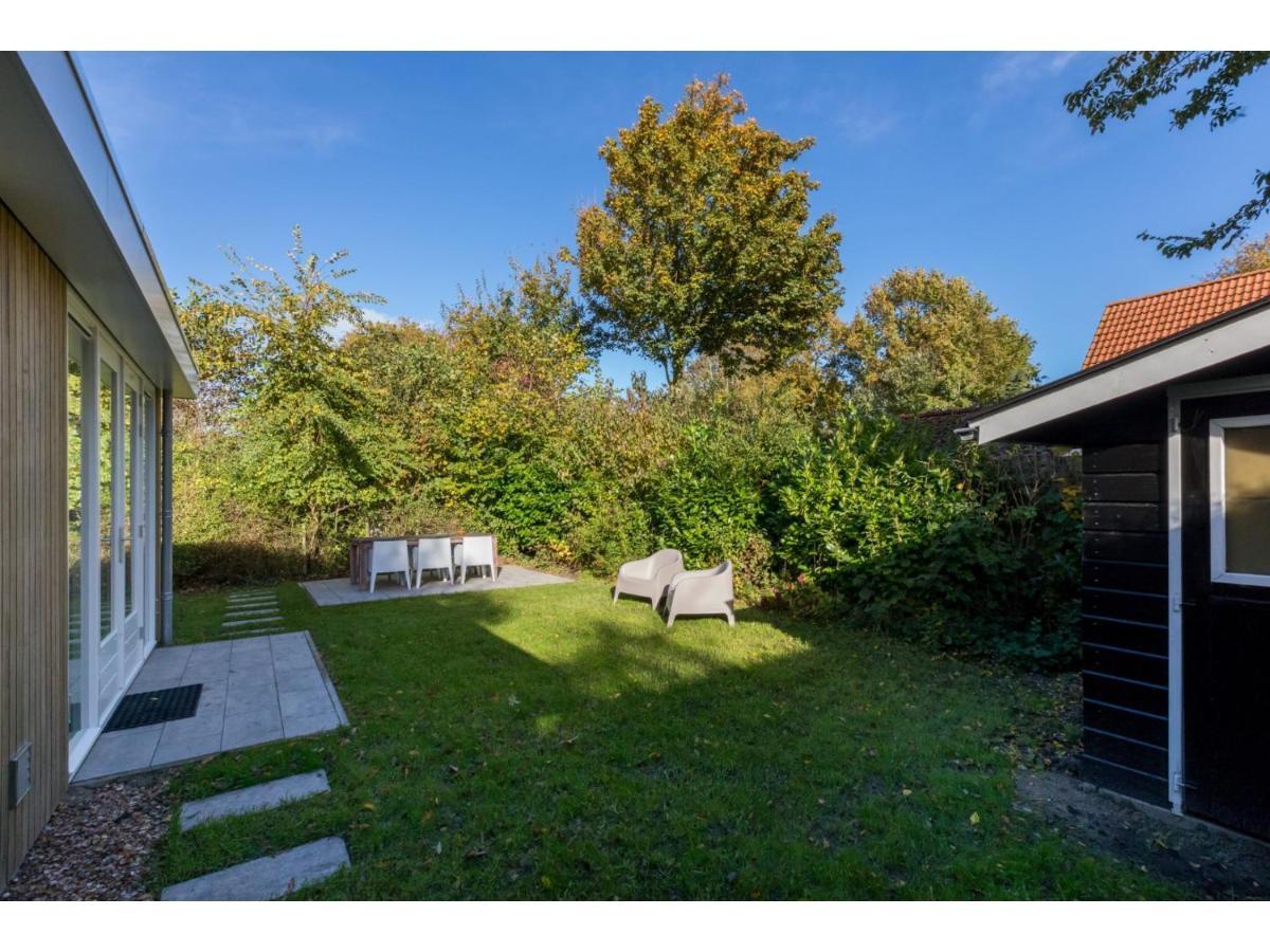 Beautiful Holiday Home With Sauna In A Quiet Wooded Area In Oostkapelle Eksteriør bilde