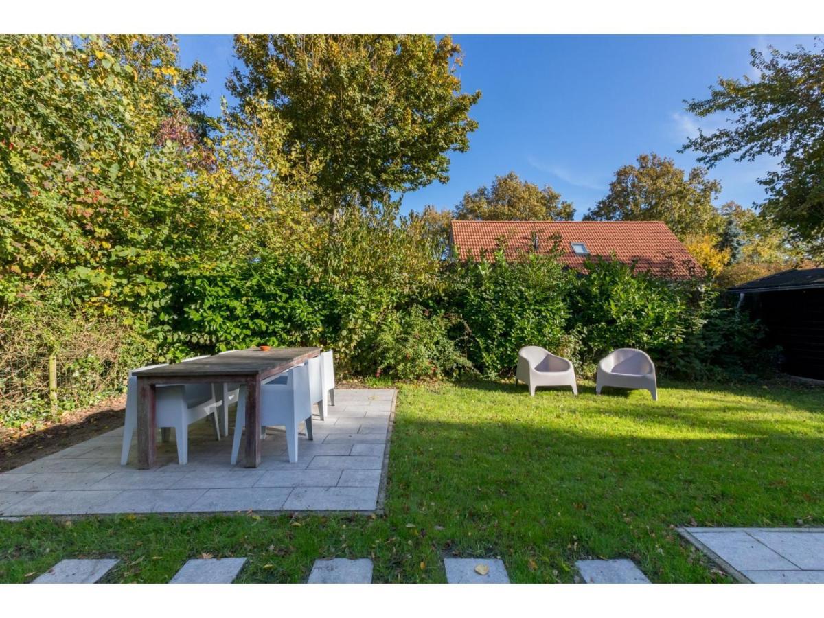 Beautiful Holiday Home With Sauna In A Quiet Wooded Area In Oostkapelle Eksteriør bilde