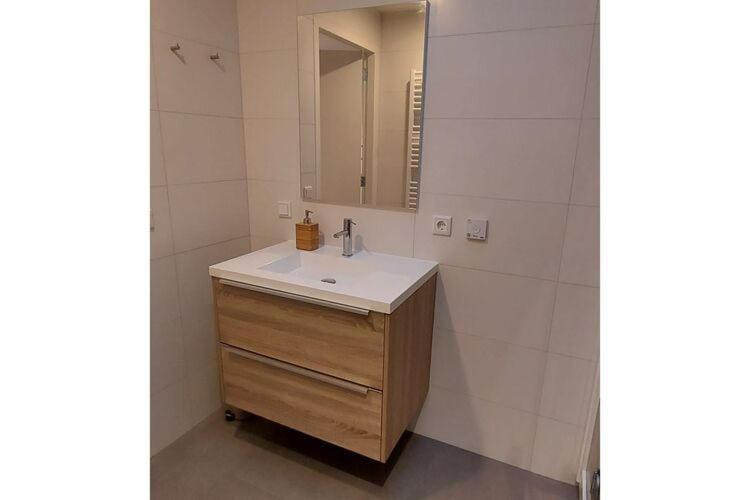 Beautiful Holiday Home With Sauna In A Quiet Wooded Area In Oostkapelle Eksteriør bilde